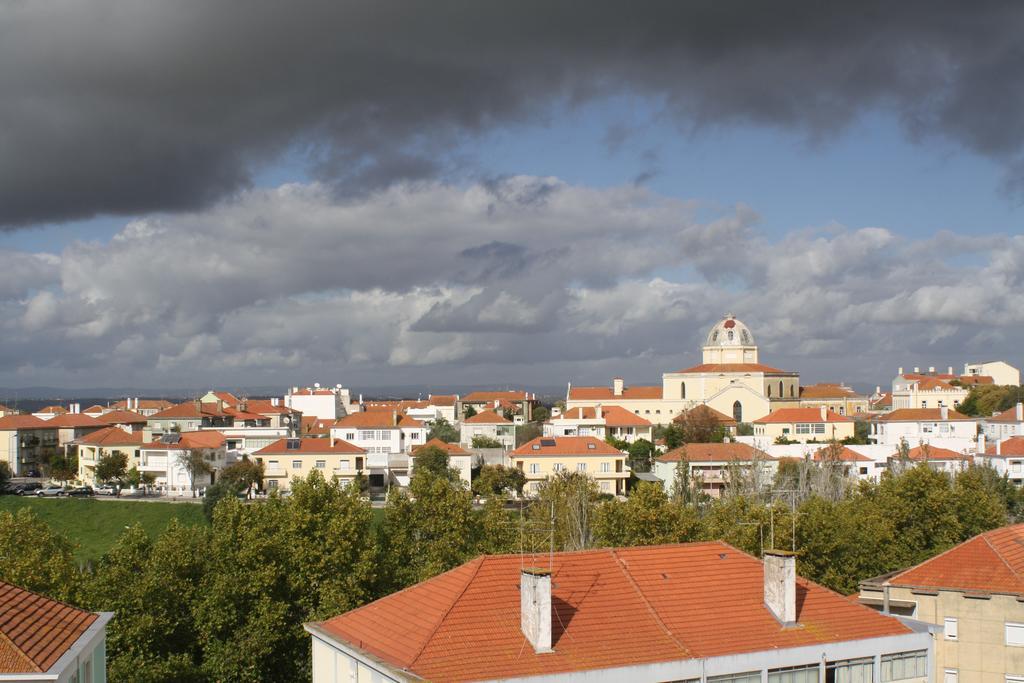 N1 Hostel Apartments And Suites Santarém Exterior photo