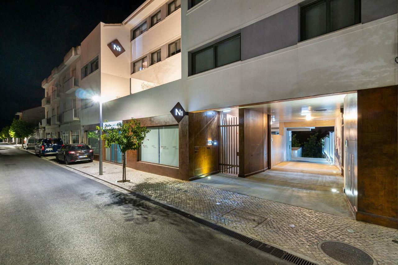 N1 Hostel Apartments And Suites Santarém Exterior photo