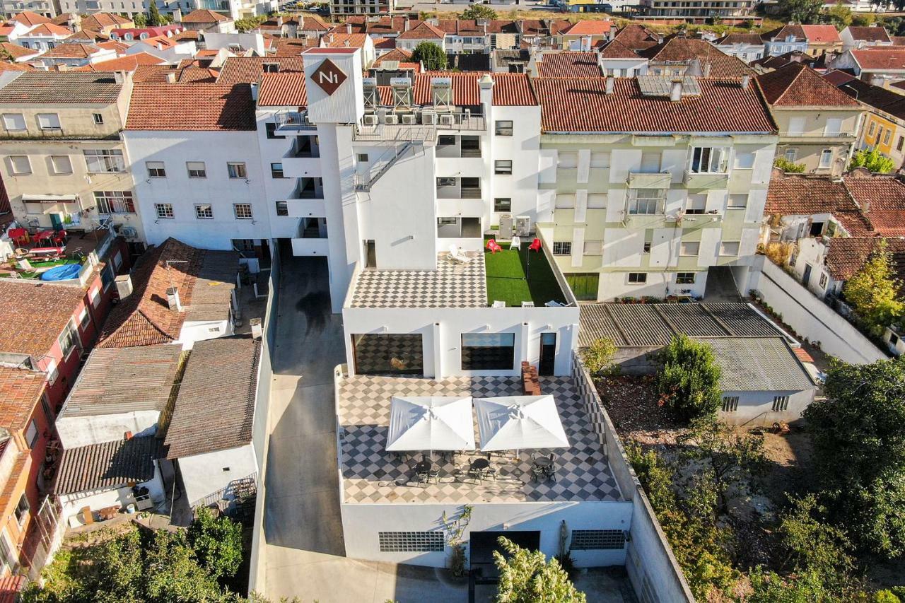 N1 Hostel Apartments And Suites Santarém Exterior photo
