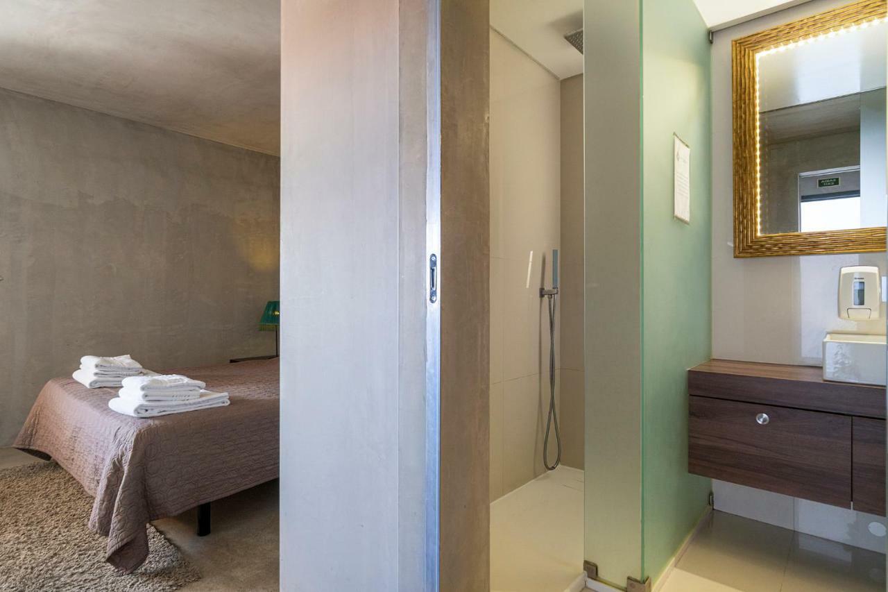 N1 Hostel Apartments And Suites Santarém Exterior photo